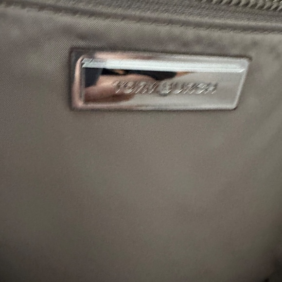 Brand new Auth Tory Burch large Ella tote bag metallic chain - Picture 10 of 12